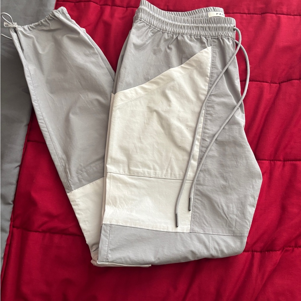 PacSun Gray and Cream Sweatpants with Elastic Waistband